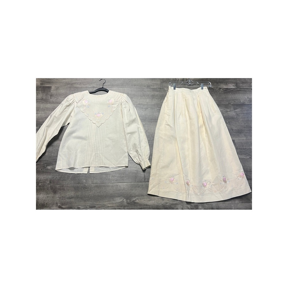 VTG Carry Back Embroidered Skirt Set Size 8 Cream Ramie Cotton Floral Cottage